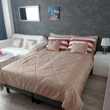 Marina Sun Homestay *