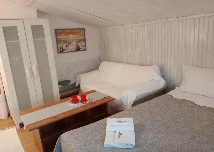 Marina Sun Homestay *